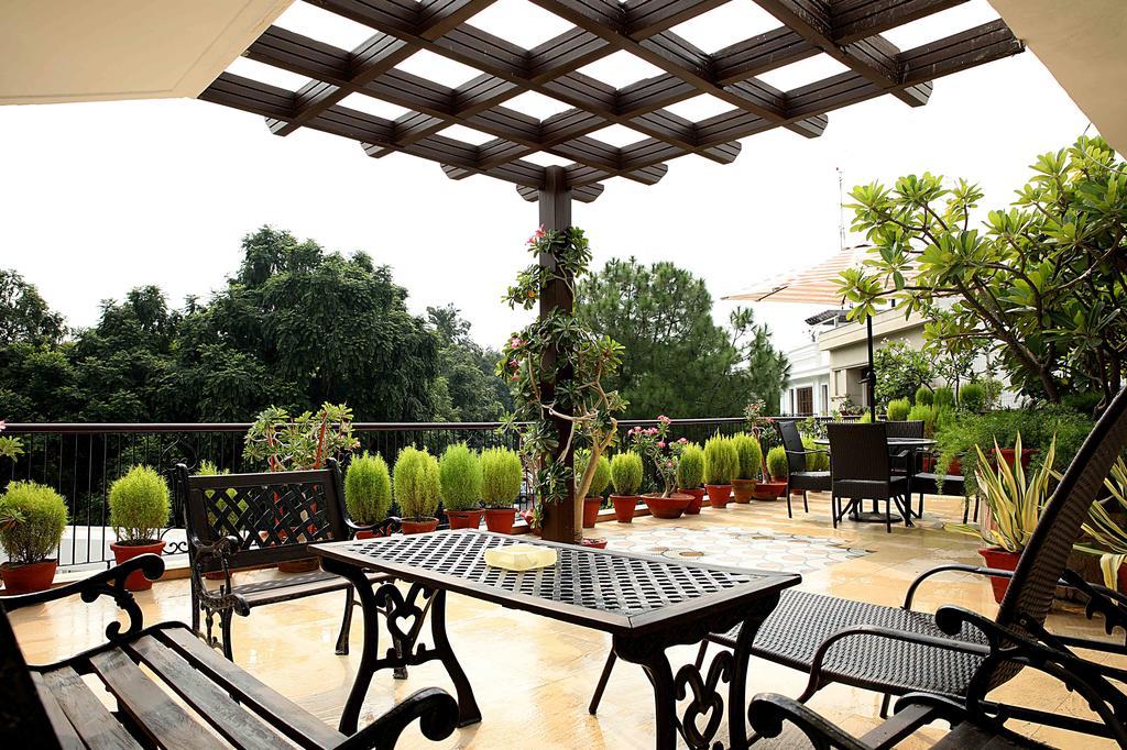 Hotel Ahuja Residency Golf Links à New Delhi Extérieur photo