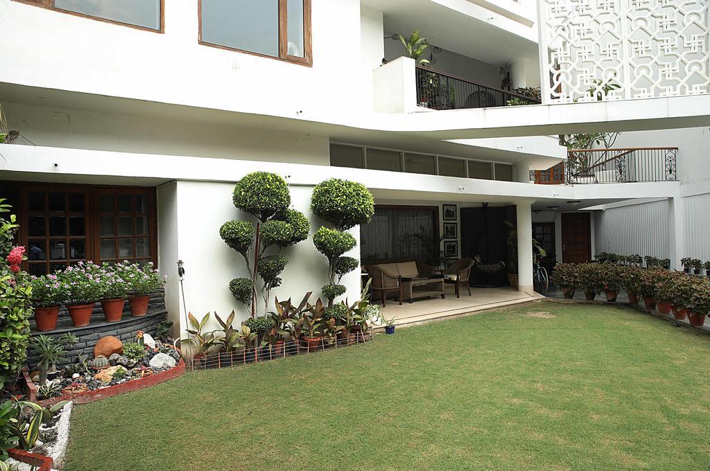Hotel Ahuja Residency Golf Links à New Delhi Extérieur photo
