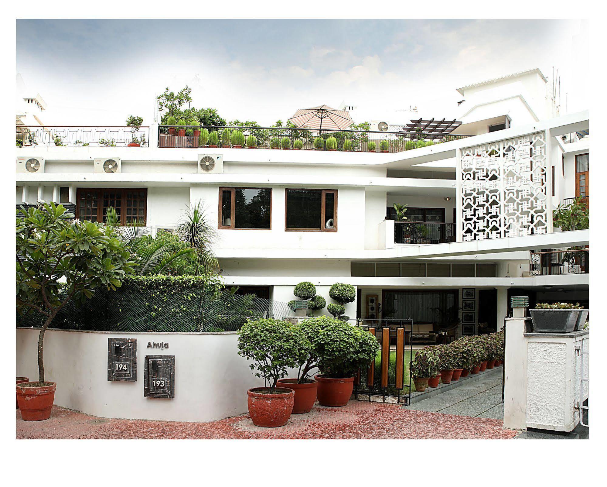 Hotel Ahuja Residency Golf Links à New Delhi Extérieur photo