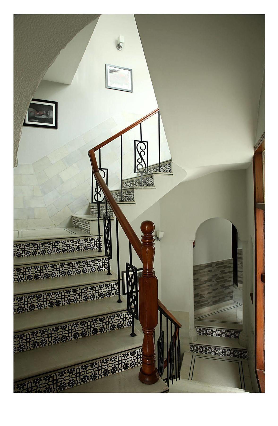Hotel Ahuja Residency Golf Links à New Delhi Extérieur photo