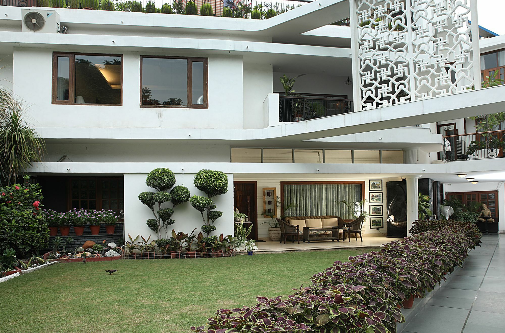 Hotel Ahuja Residency Golf Links à New Delhi Extérieur photo